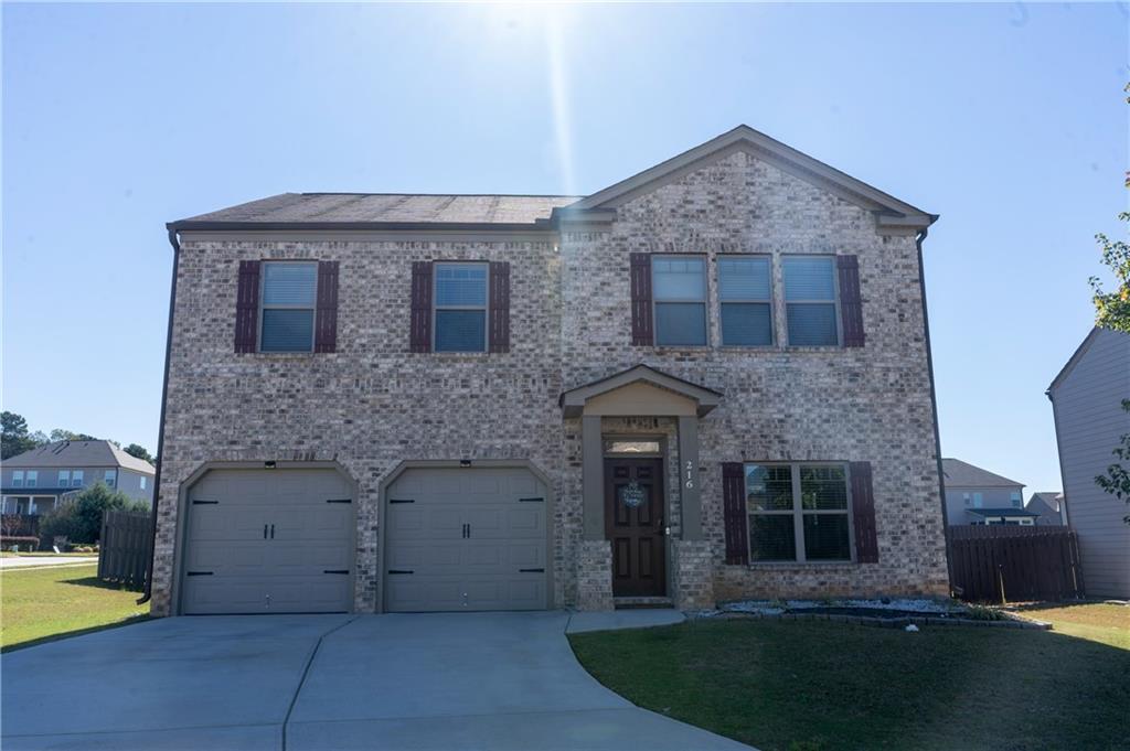 216 Loganview Dr., Loganville, GA 30052