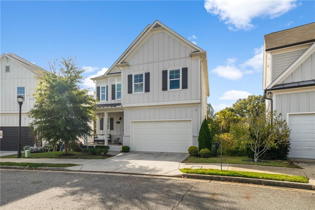 879 Samples Ln., Atlanta, GA 30318