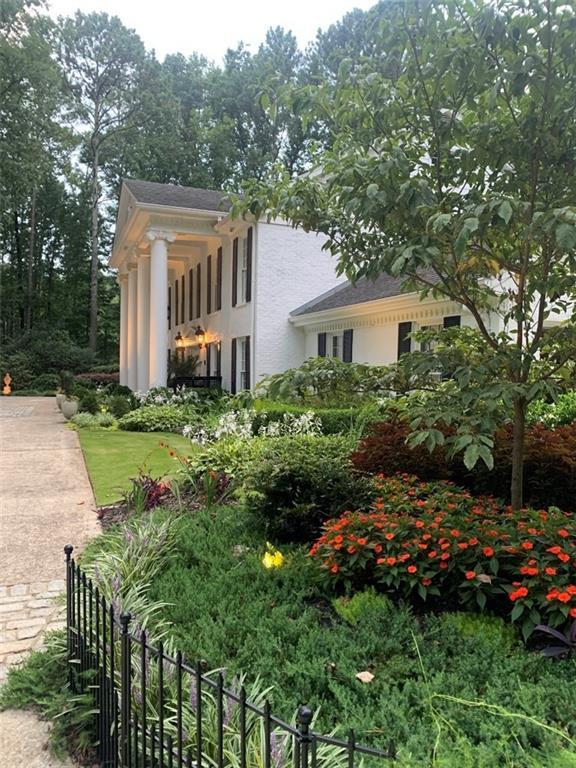 1700 Chartwell Trace, Stone Mountain, GA 30087