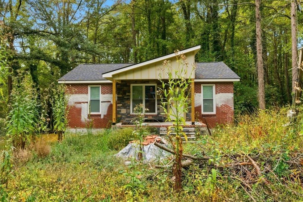 2543 Susan Ln., Atlanta, GA 30331