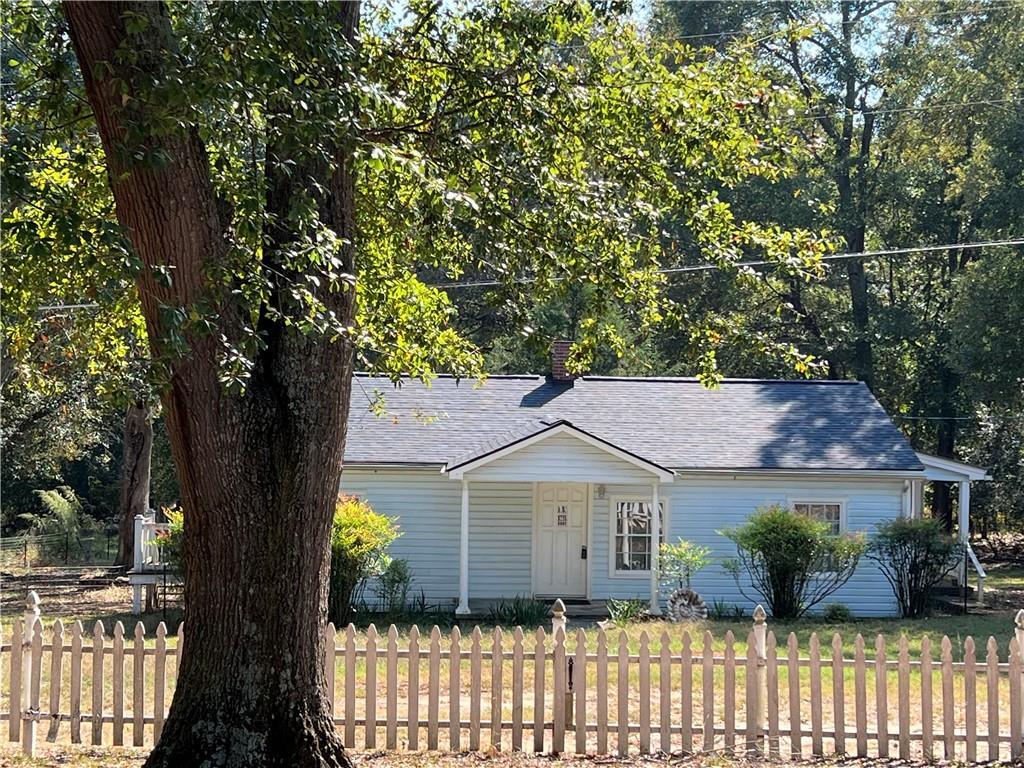 1192 Rocky Ford Rd., Lavonia, GA 30553