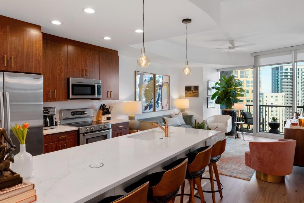 1080 Peachtree St. #1906, Atlanta, GA 30309