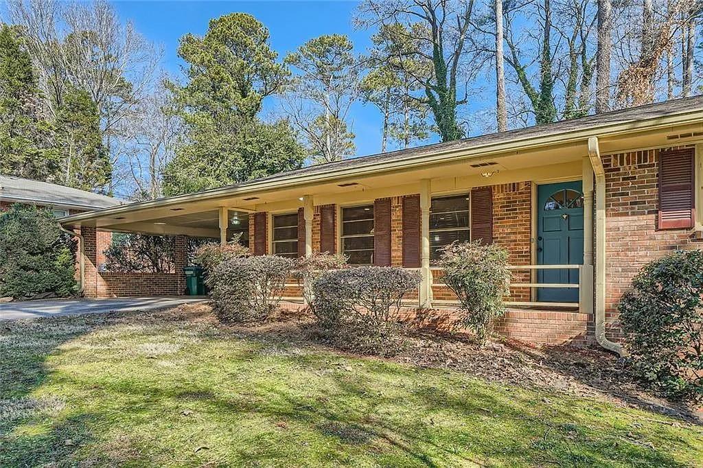 1276 Hickory Dr., Lilburn, GA 30047