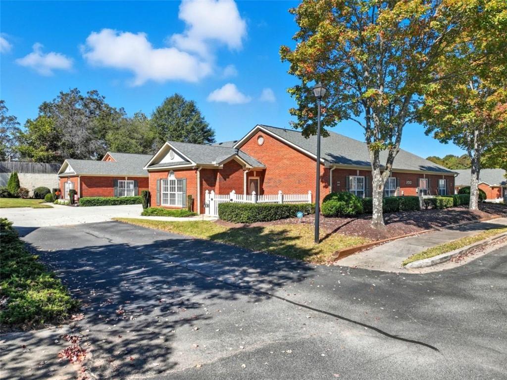 119 Holiday Rd. #201, Buford, GA 30518