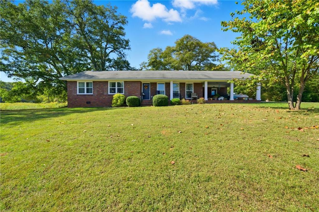 8730 Jot Em Down Rd., Gainesville, GA 30506