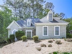 1017 Fairway Valley Dr., Woodstock, GA 30189