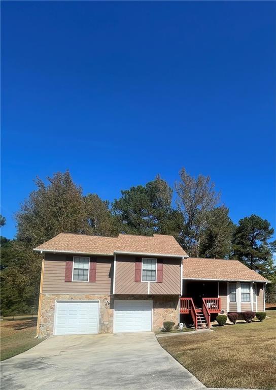 3325 Estate Lake Dr., Fairburn, GA 30213