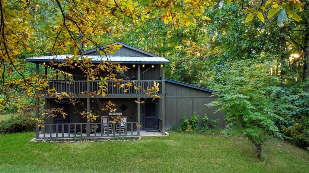 686 Laurel Hill Ln., Ellijay, GA 30536