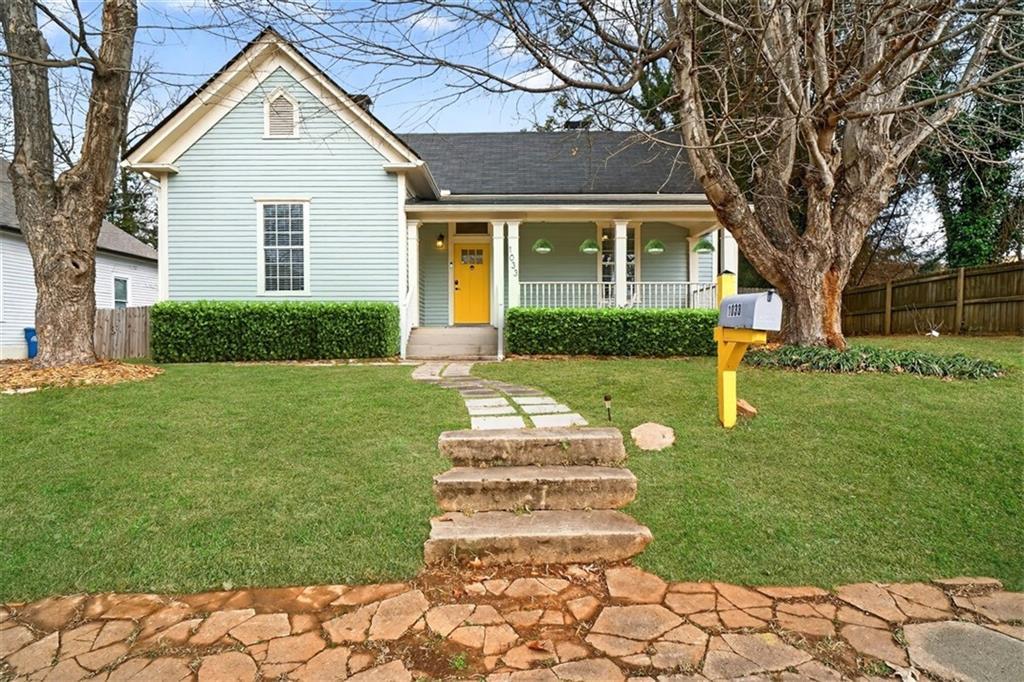1033 White Oak Ave., Atlanta, GA 30310
