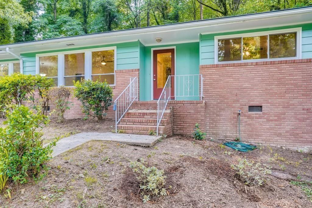2345 Country Club Ln., Atlanta, GA 30311