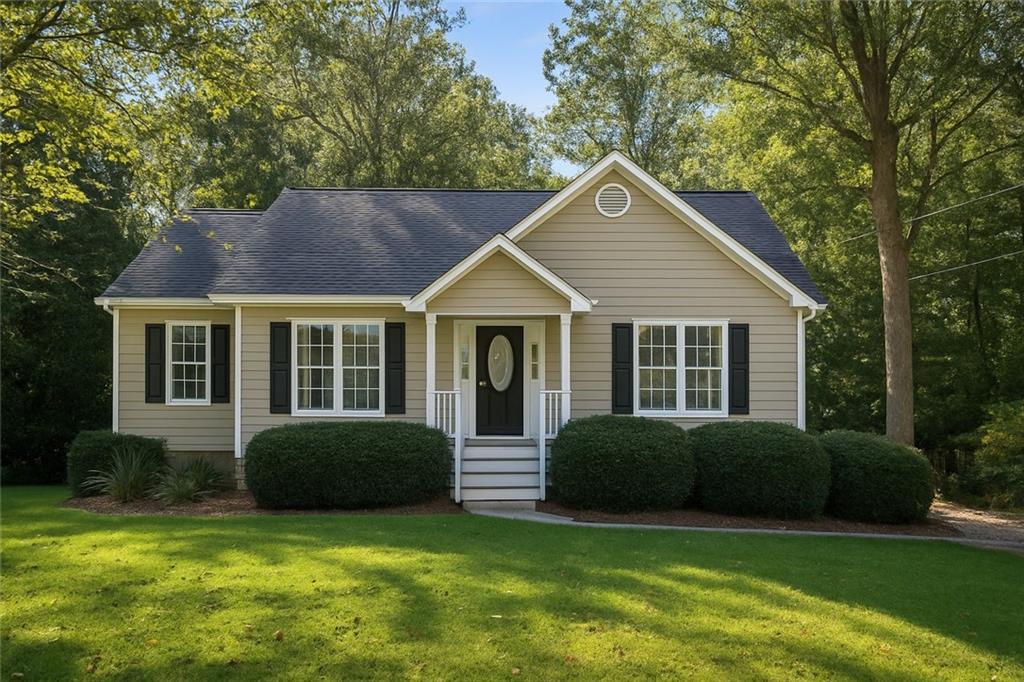 114 Thornwood Dr., Woodstock, GA 30188