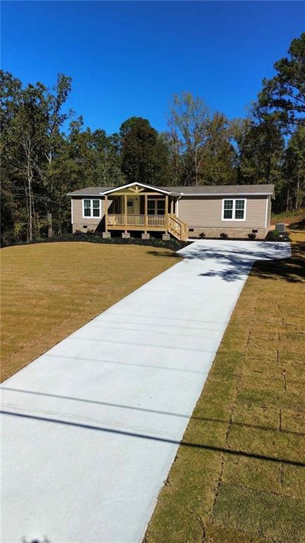 126 Bluegill Rd., Eatonton, GA 31024