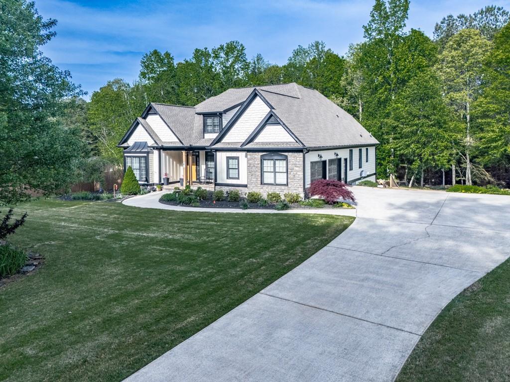 1076 Pinyan Ln., Canton, GA 30115