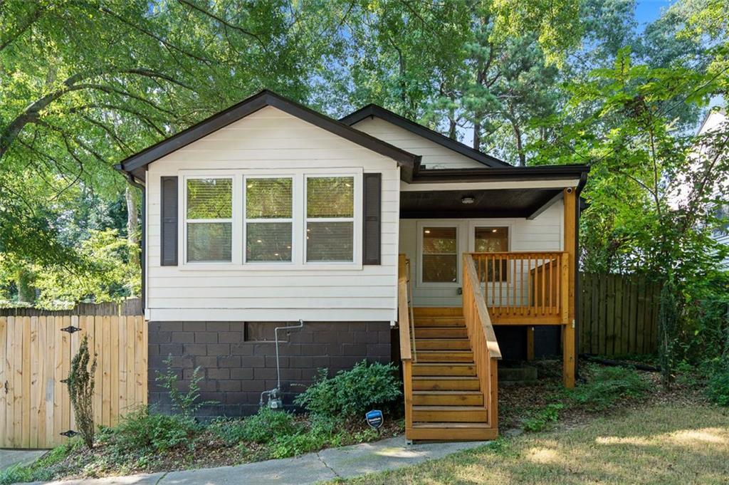 1422 Kennesaw Dr., Atlanta, GA 30318