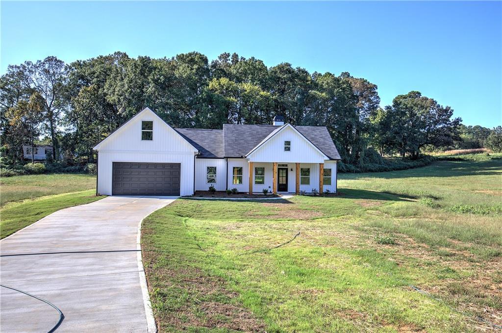 38 Hawkins Rd., Taylorsville, GA 30178