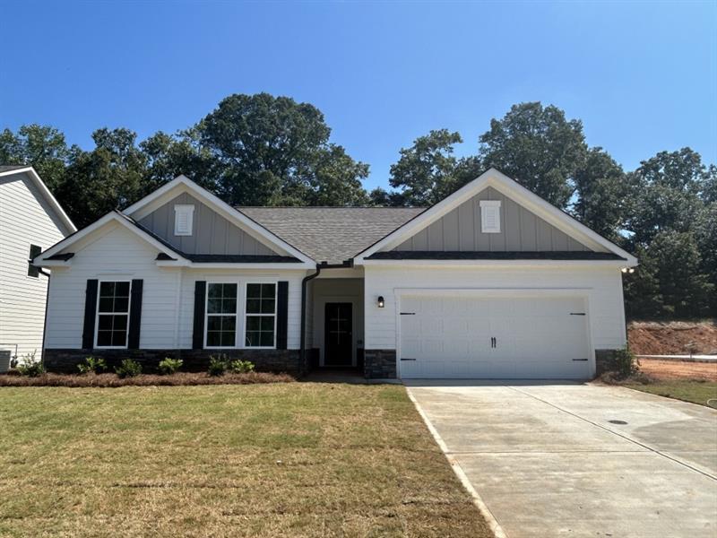 195 Annie Ln., Statham, GA 30666