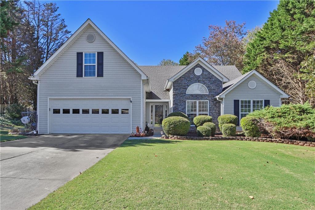 6082 Hillsdale Cir., Flowery Branch, GA 30542