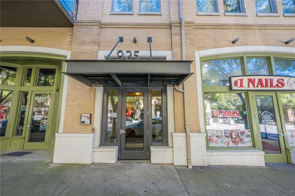 925 Garrett St. #215, Atlanta, GA 30316