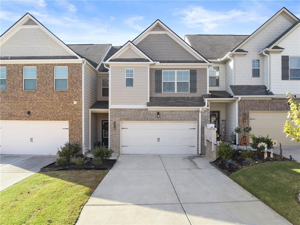 3914 Prospect Point Dr., Oakwood, GA 30566