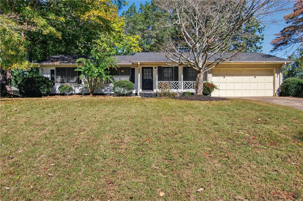 810 Hillside Dr., Gainesville, GA 30501