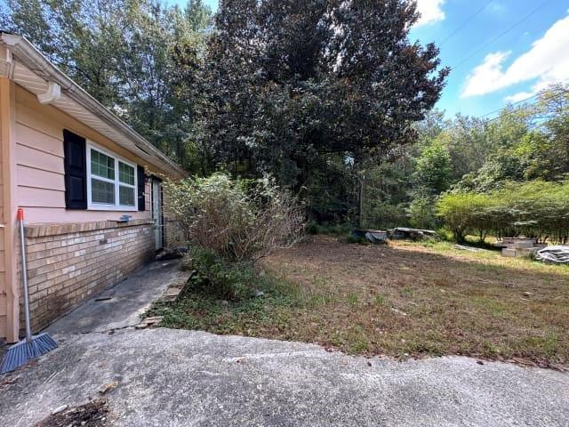 8684 Hickory Ln., Lithia Springs, GA 30122