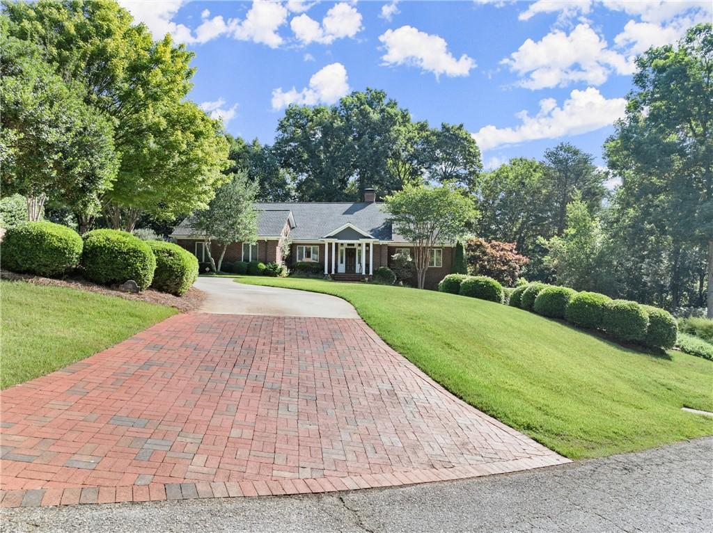 31 Willows Ct., Cleveland, GA 30528
