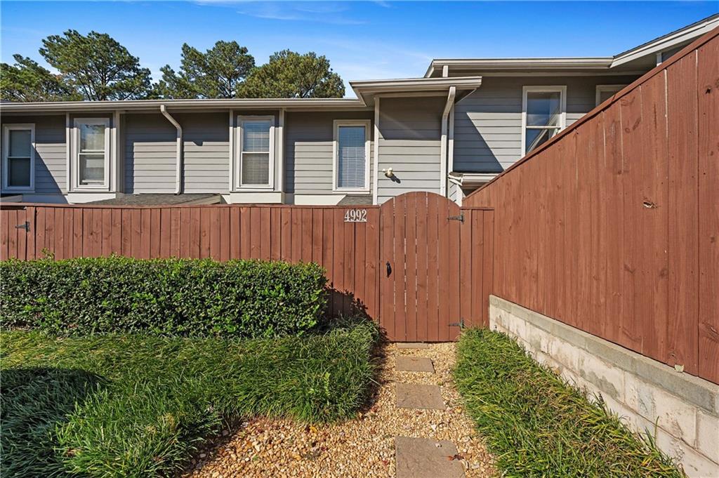 4992 Meadow Ln., Marietta, GA 30068