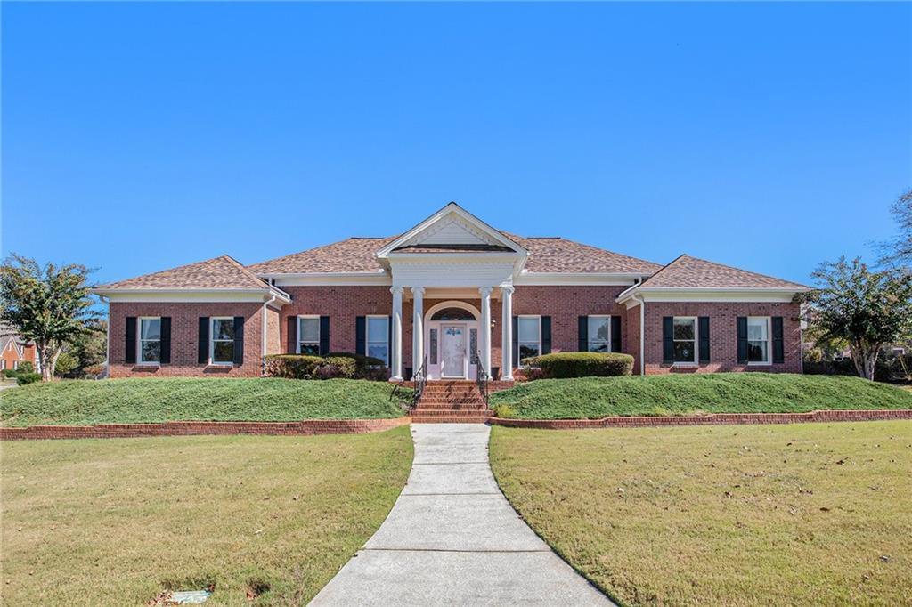 2461 Grande Oak Cir., Lawrenceville, GA 30043