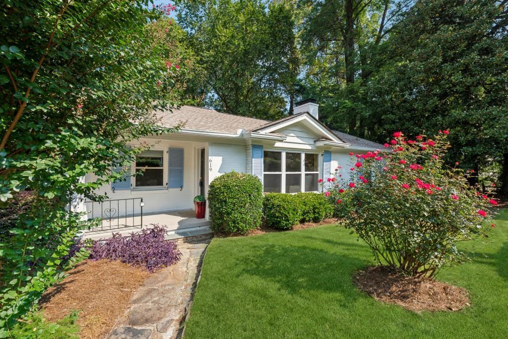 619 Channing Dr., Atlanta, GA 30318