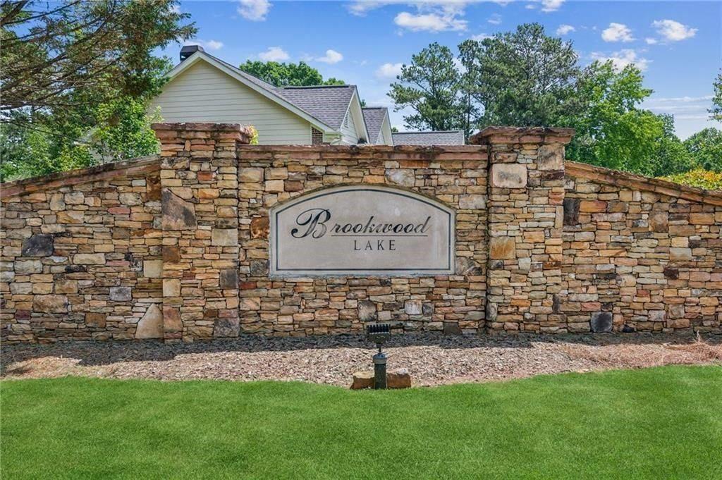 2085 Brook Meadow Dr., Alpharetta, GA 30005