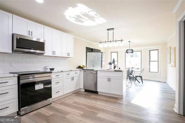 300 Saddle Creek Ln., Roswell, GA 30076