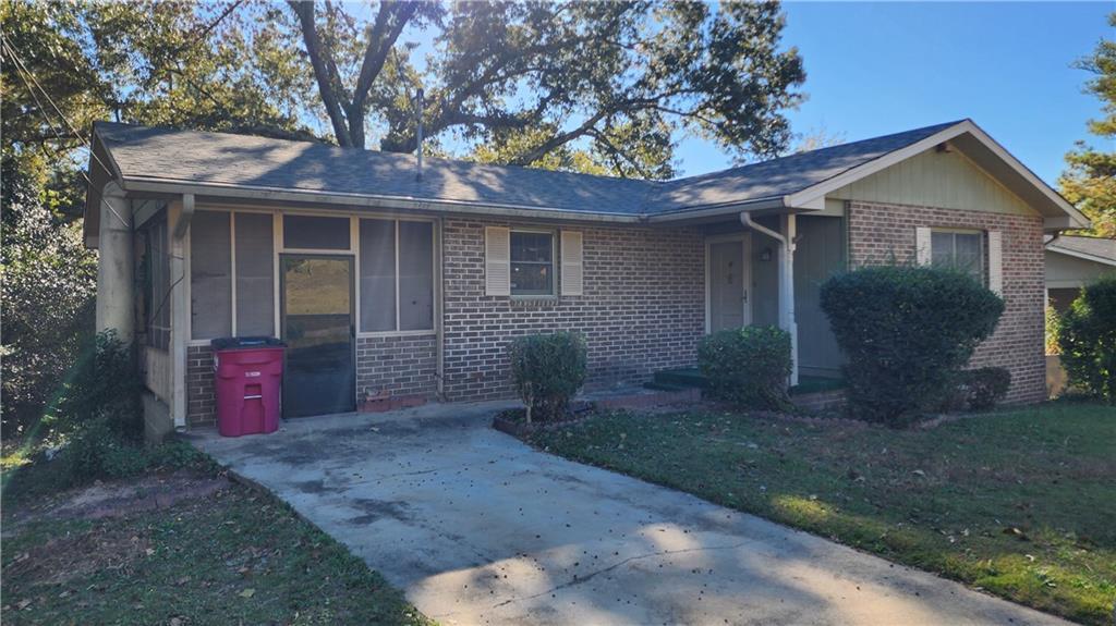2061 Manson Rd., Macon, GA 31217