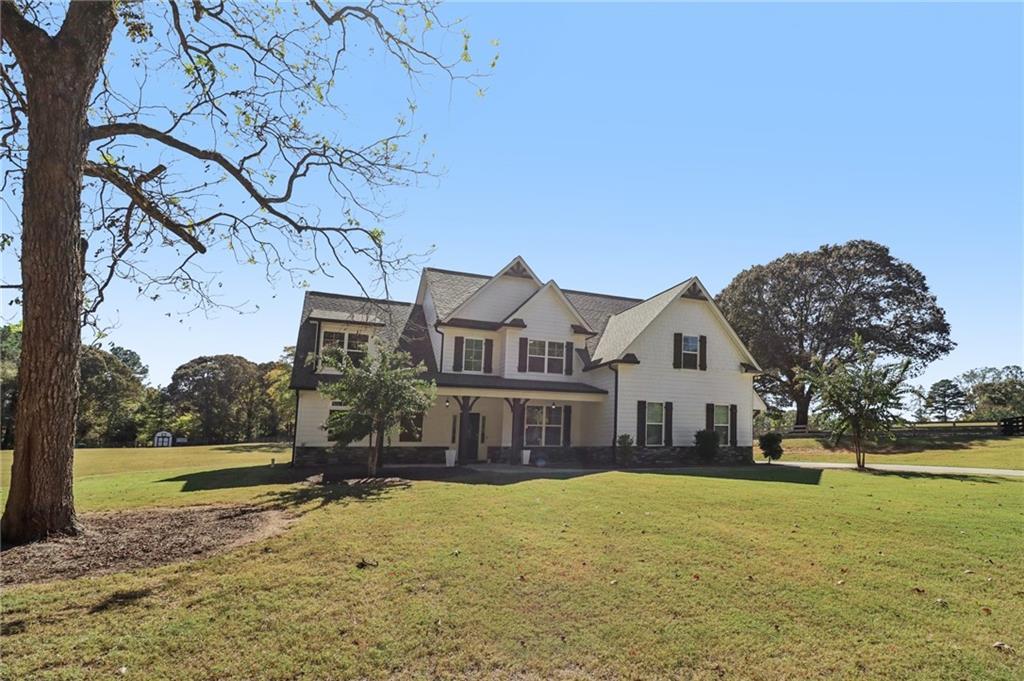 2519 Hog Liver Rd., Carrollton, GA 30117