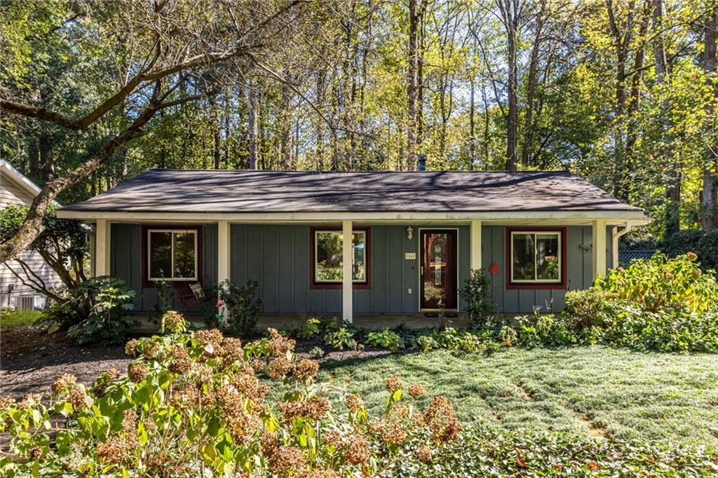 2840 Fantasy Ln., Decatur, GA 30033
