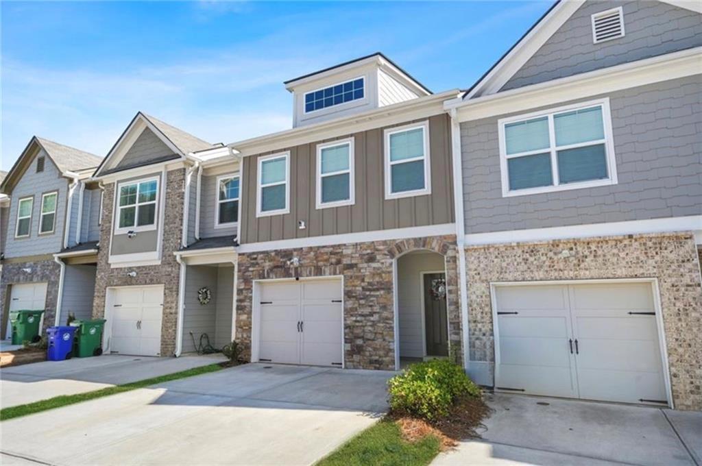 6415 Shalks Crossing Dr., Lithonia, GA 30058