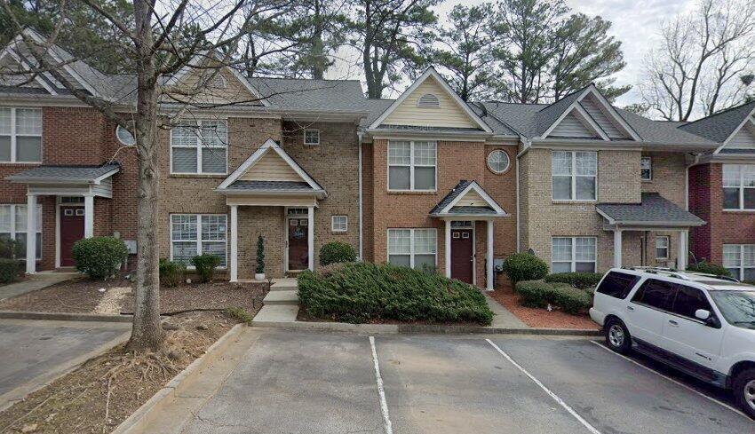 2030 Austin Park Cir., Decatur, GA 30032
