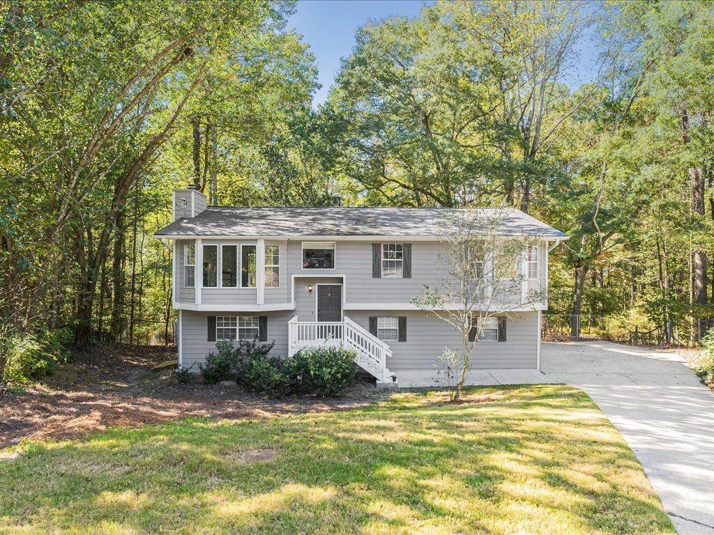 1114 Danube Tr., Sugar Hill, GA 30518