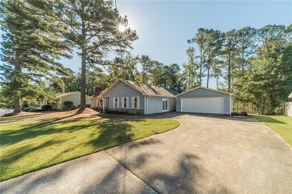 801 Greenwood Tr., Conyers, GA 30094