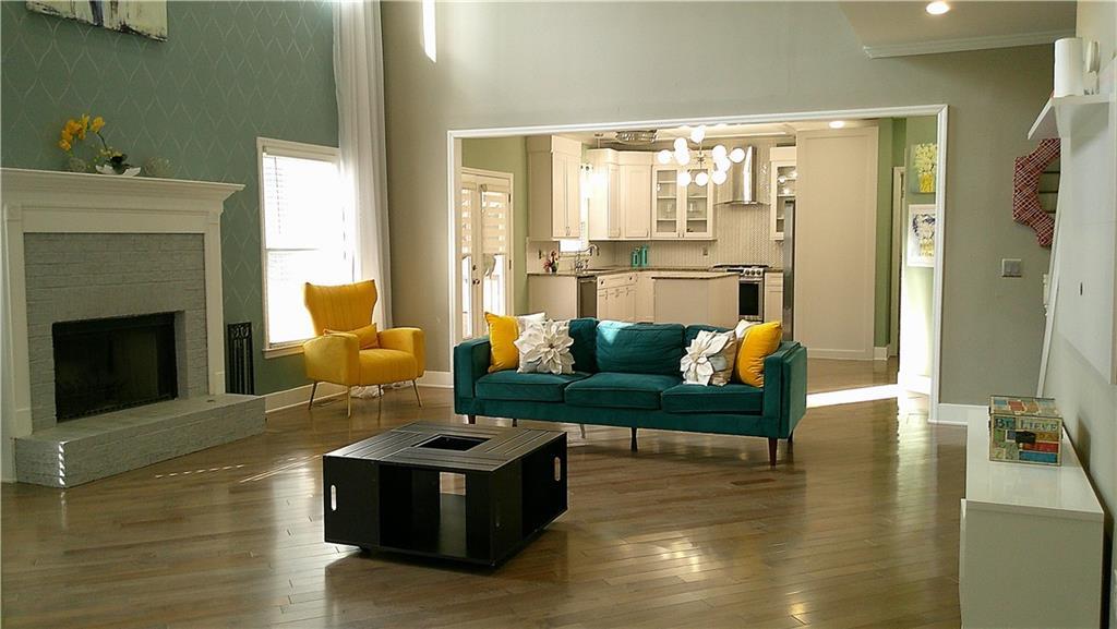 309 Sourwood Ln., Canton, GA 30115