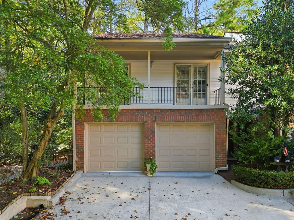 306 Brandywine Cir., Sandy Springs, GA 30350