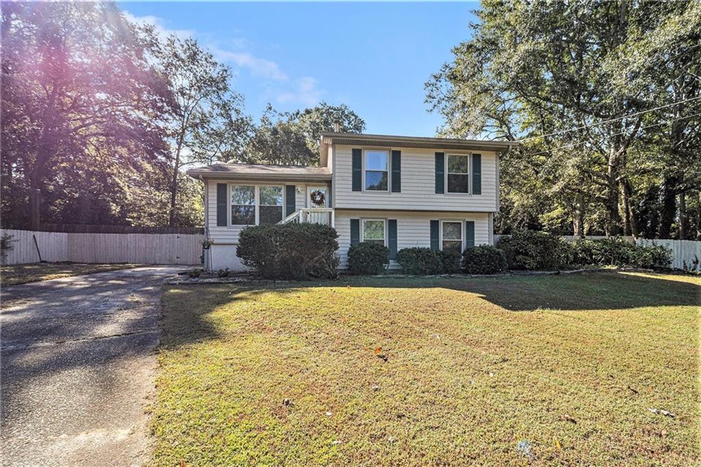 347 Karen Ct., Lawrenceville, GA 30046