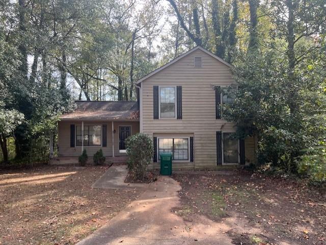 1027 Mainstreet Lake Dr., Stone Mountain, GA 30088
