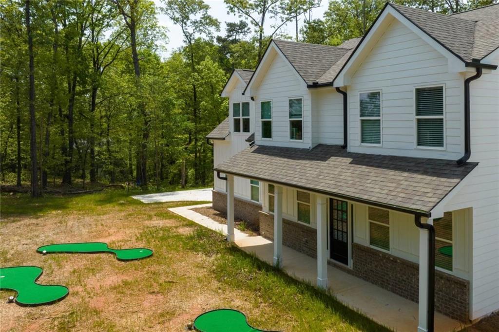 3350 Lanier Cir., Gainesville, GA 30506