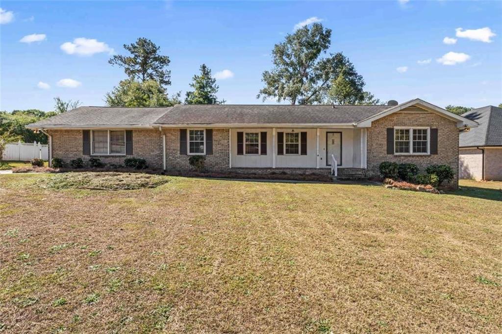 1699 Brenda Dr., Jonesboro, GA 30236