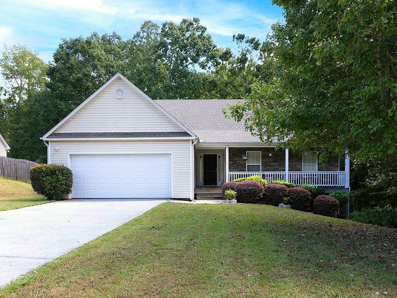 55 Dearing Woods Bend, Covington, GA 30014