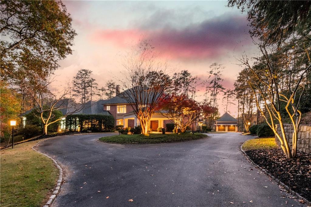 2000 Grande Loch, Roswell, GA 30075