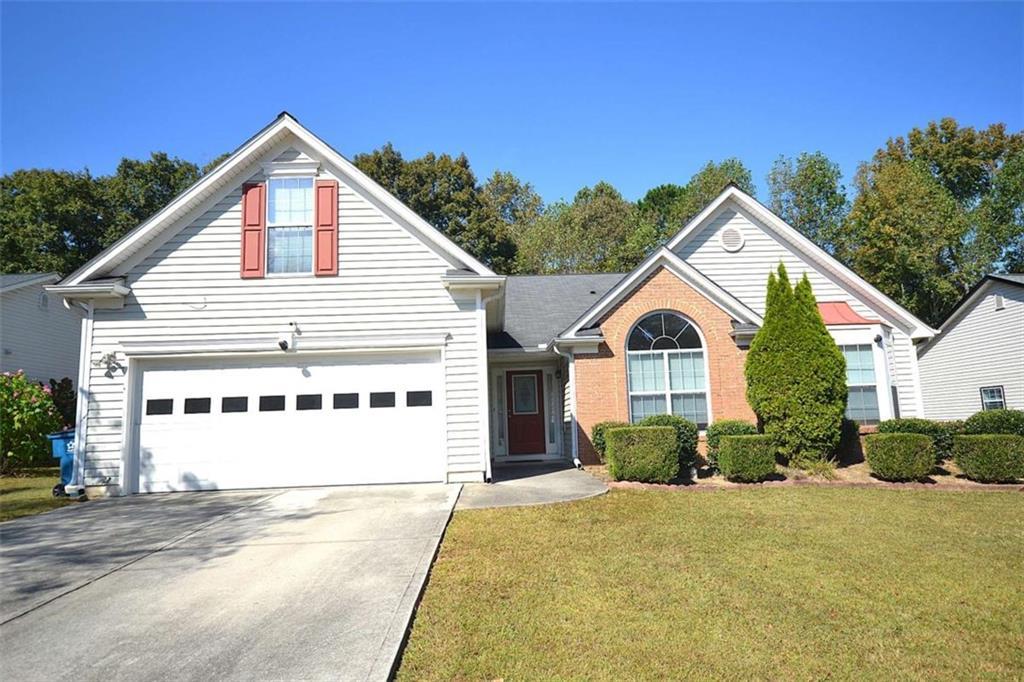 1935 Charleston Oak Cir., Lawrenceville, GA 30043