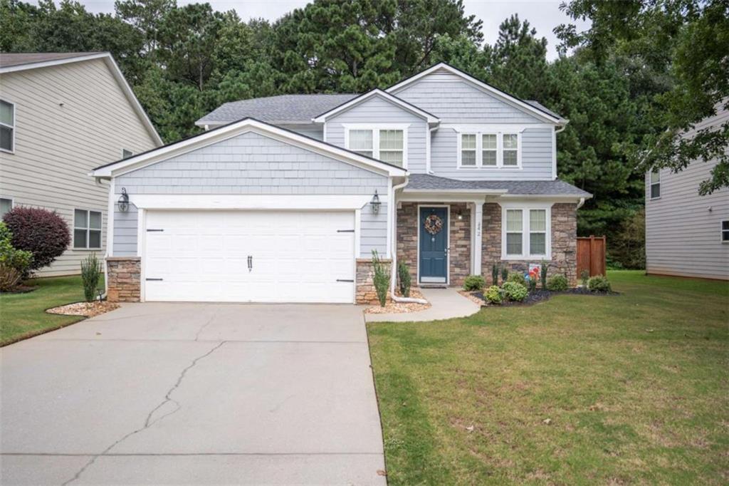 42 Brookview Dr., Newnan, GA 30265