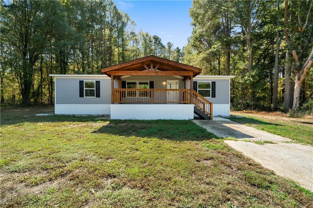 427 Wagon Trail Cir., Dallas, GA 30132