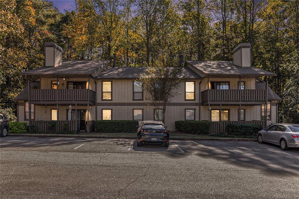 708 Woodcliff Dr., Atlanta, GA 30350